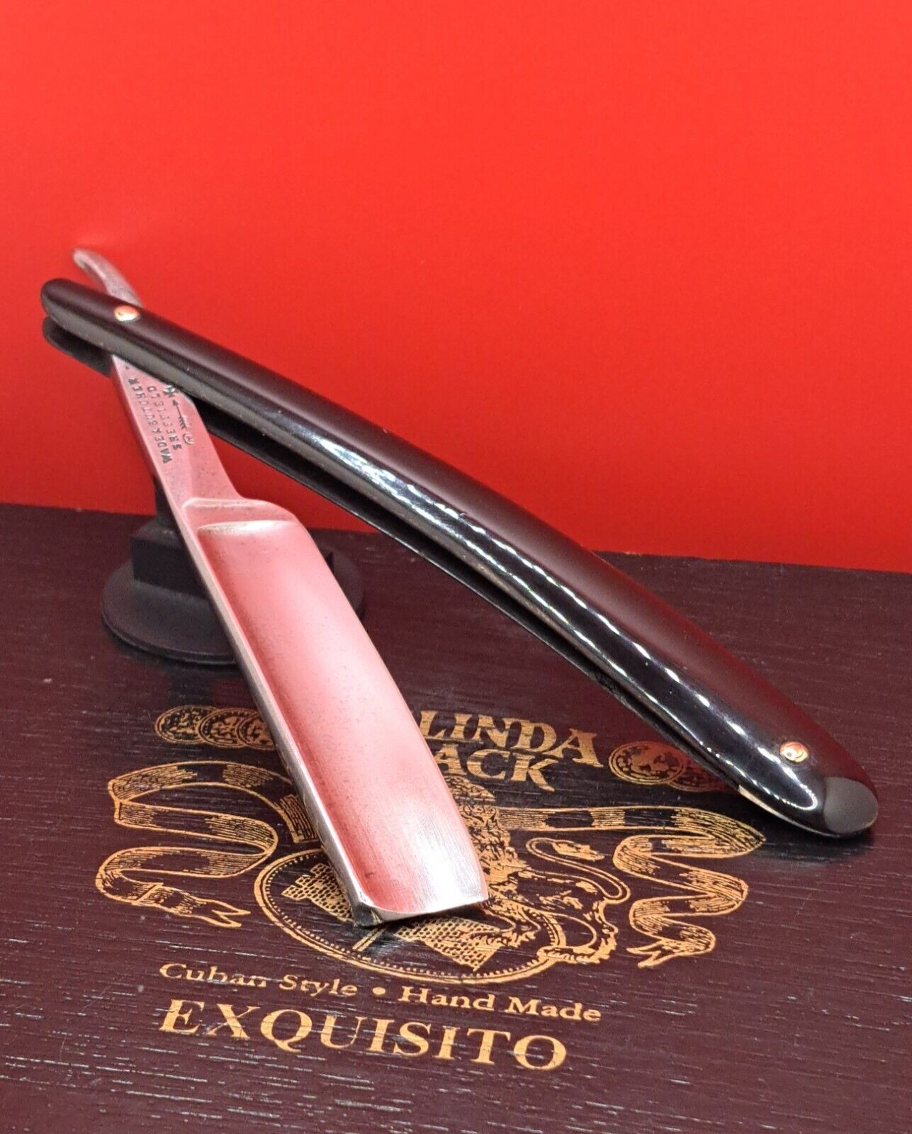 Vintage/Antique 3/4 Wade & Butcher. Sheffield Razor. Hollow. Shave ready.