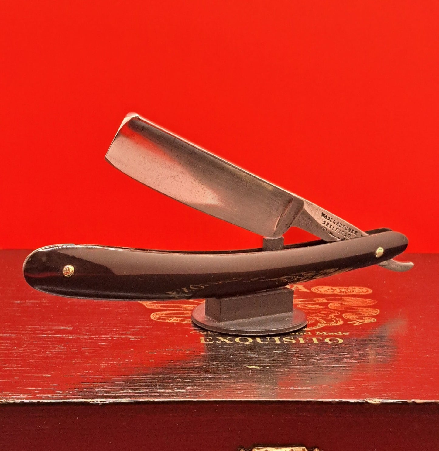 Vintage/Antique 3/4 Wade & Butcher. Sheffield Razor. Hollow. Shave ready.