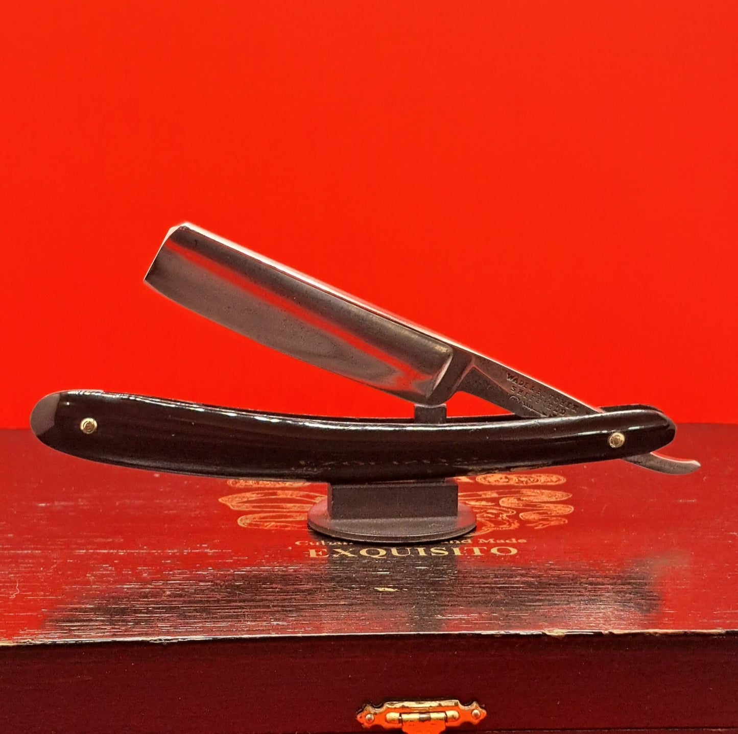 Vintage/Antique 3/4 Wade & Butcher. Sheffield Razor. Hollow. Shave ready.