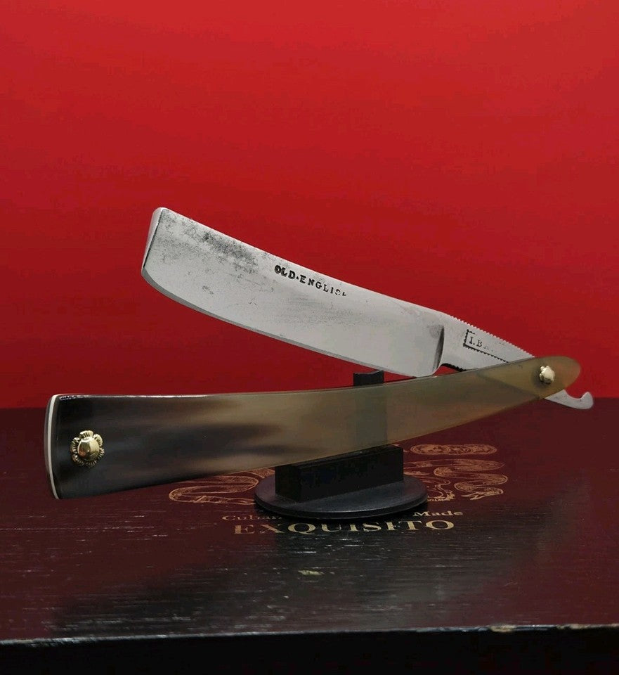 13/16 I.BARBER, STUB TAIL, Old English Razor. Shave ready