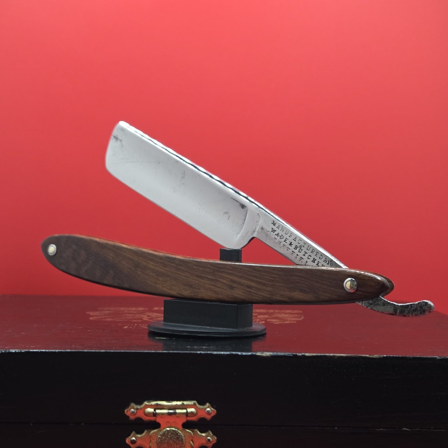 Vintage/Antique 13/16+ Wade & Butcher, Sheffield Straight Razor. Shave ready.