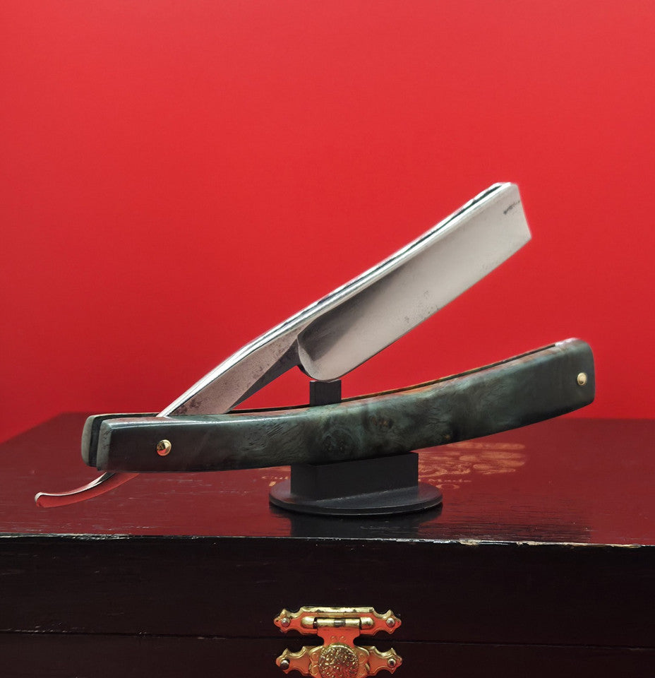 Vintage/Antique 3/4+ Wade & Butcher, Sheffield Straight Razor. Shave ready.