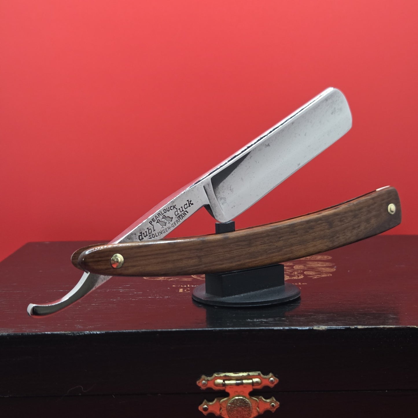 13/16 Dubi Duck Golden Edge, Solingen Straight Razor. Restored