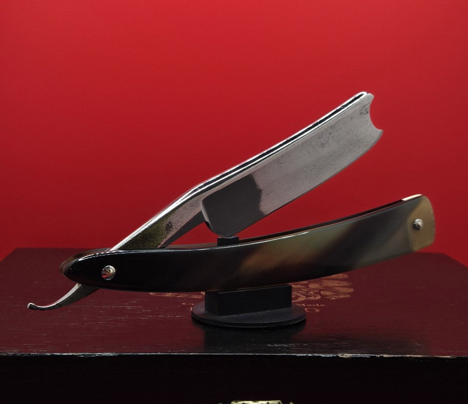 Vintage/Antique 15/16 Wade & Butcher Razor. For Barbers Use. Shave ready.
