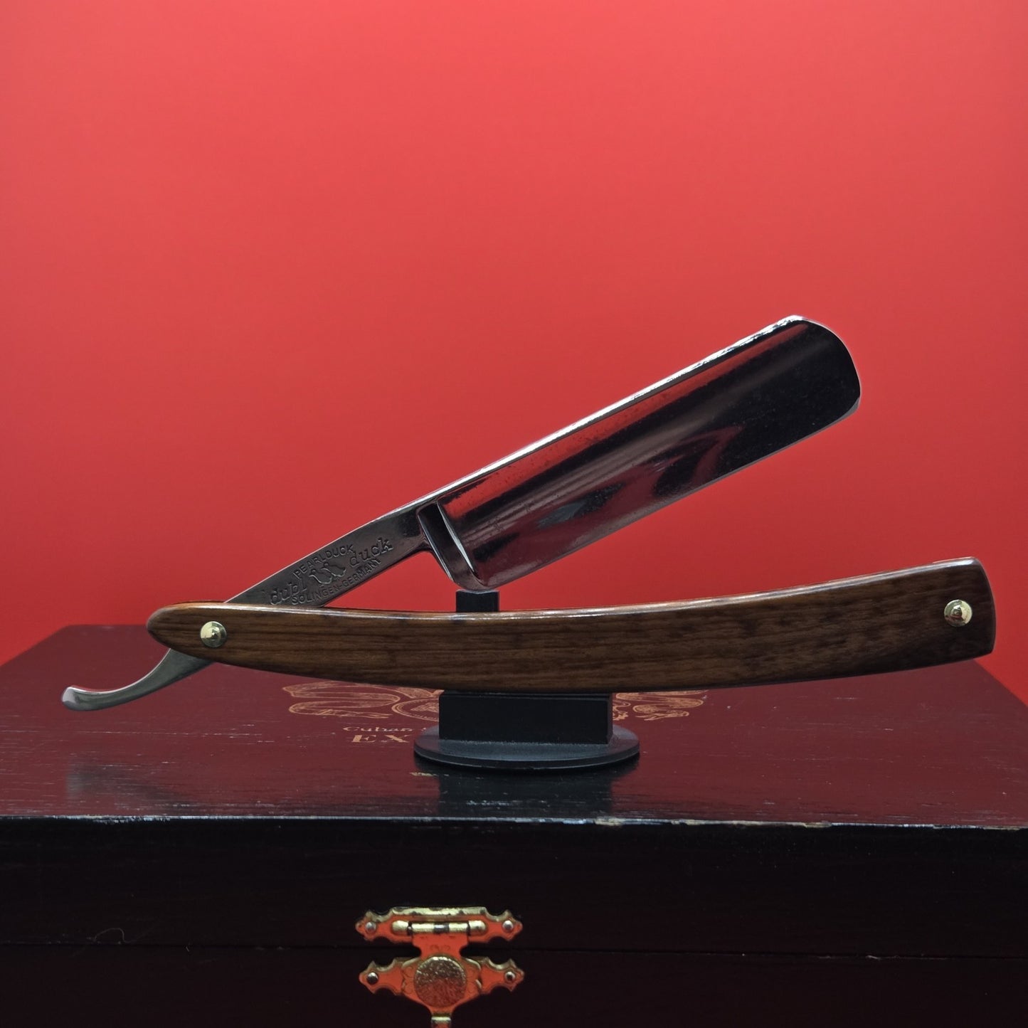 13/16 Dubi Duck Golden Edge, Solingen Straight Razor. Restored