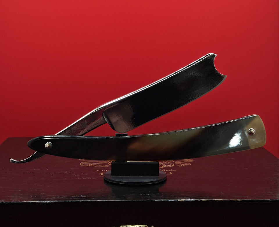 Vintage/Antique 15/16 Wade & Butcher Razor. For Barbers Use. Shave ready.