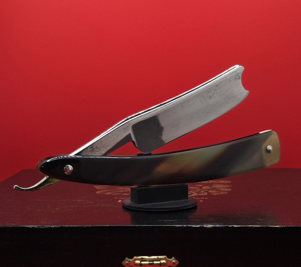 Vintage/Antique 15/16 Wade & Butcher Razor. For Barbers Use. Shave ready.