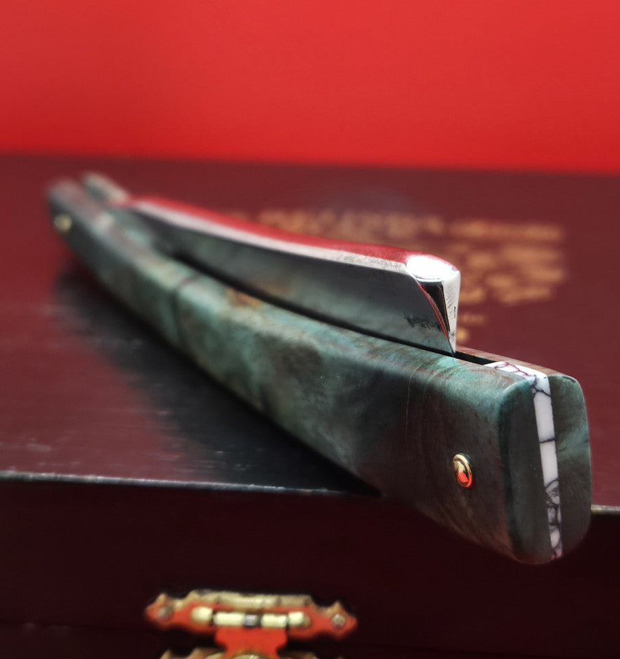 Vintage/Antique 3/4+ Wade & Butcher, Sheffield Straight Razor. Shave ready.