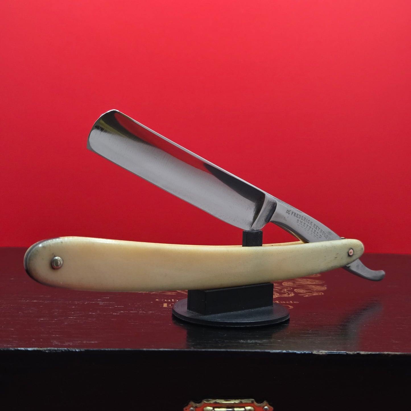 5/8 Frederick Reynolds, Sheffield Razor. Restored. Shave Ready