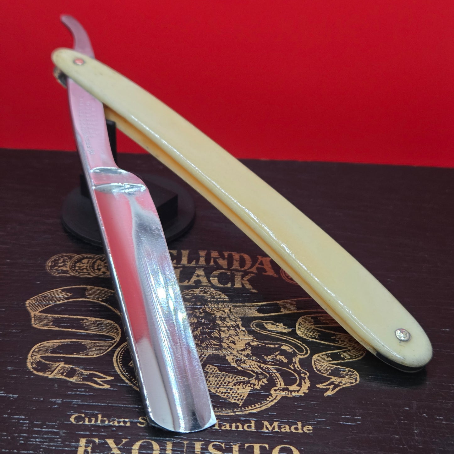5/8 Frederick Reynolds, Sheffield Razor. Restored. Shave Ready