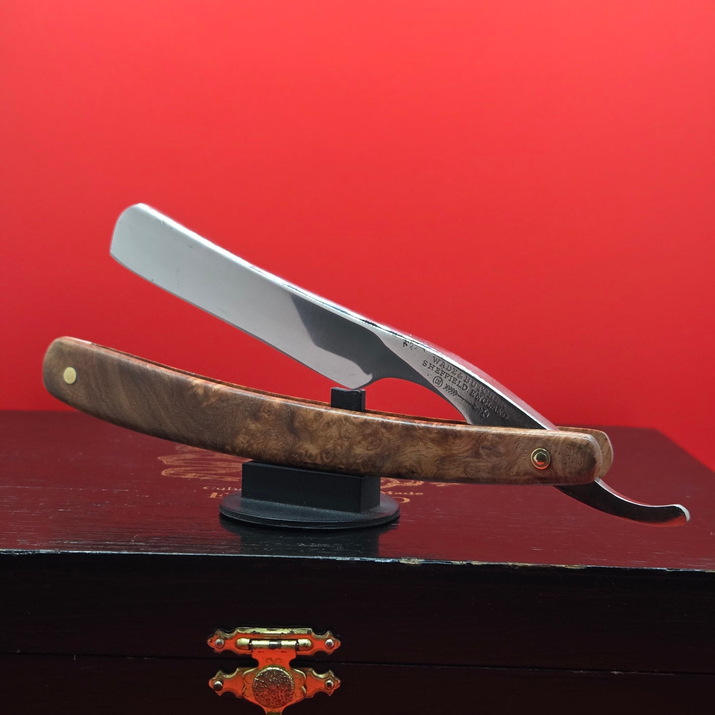 Vintage/Antique 9/16 Wade & Butcher, Sheffield Straight Razor. Shave ready.