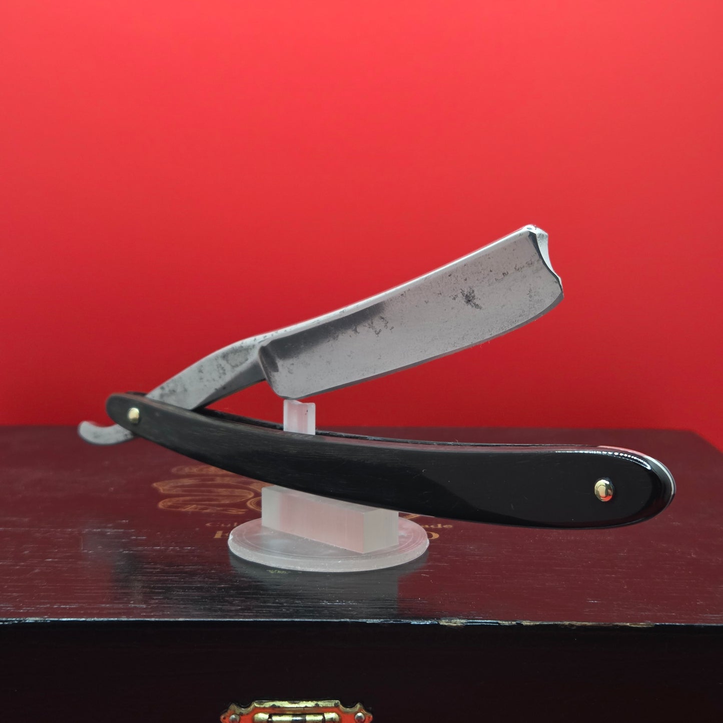11/16 Joseph Rodgers & Sons, Sheffield Razor. Shave ready.