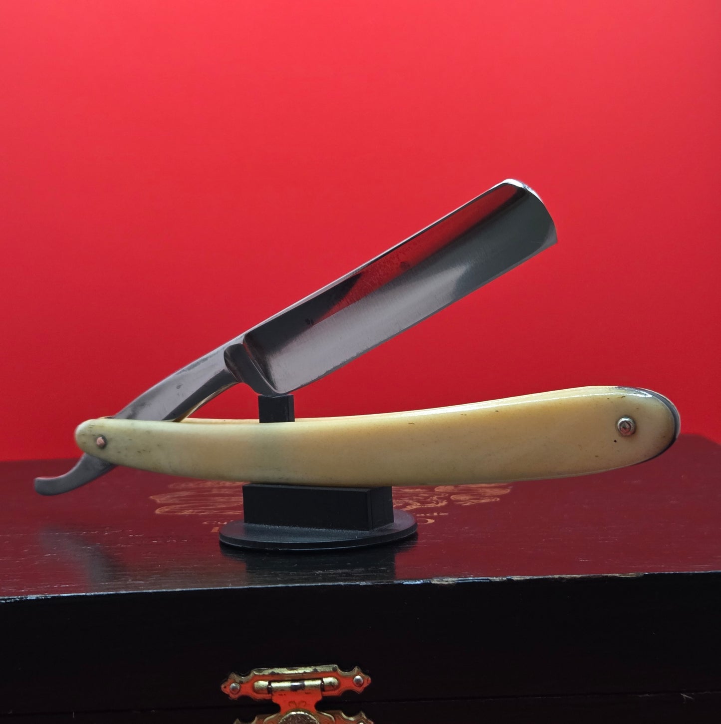 5/8 Frederick Reynolds, Sheffield Razor. Restored. Shave Ready