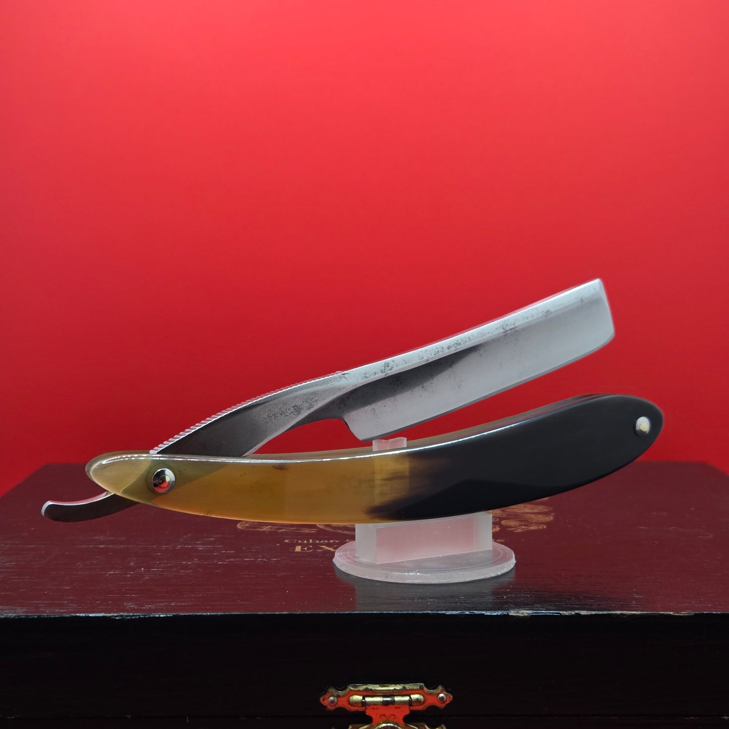 11/16 Joseph Rodgers & Sons, Sheffield Razor. Shave ready.