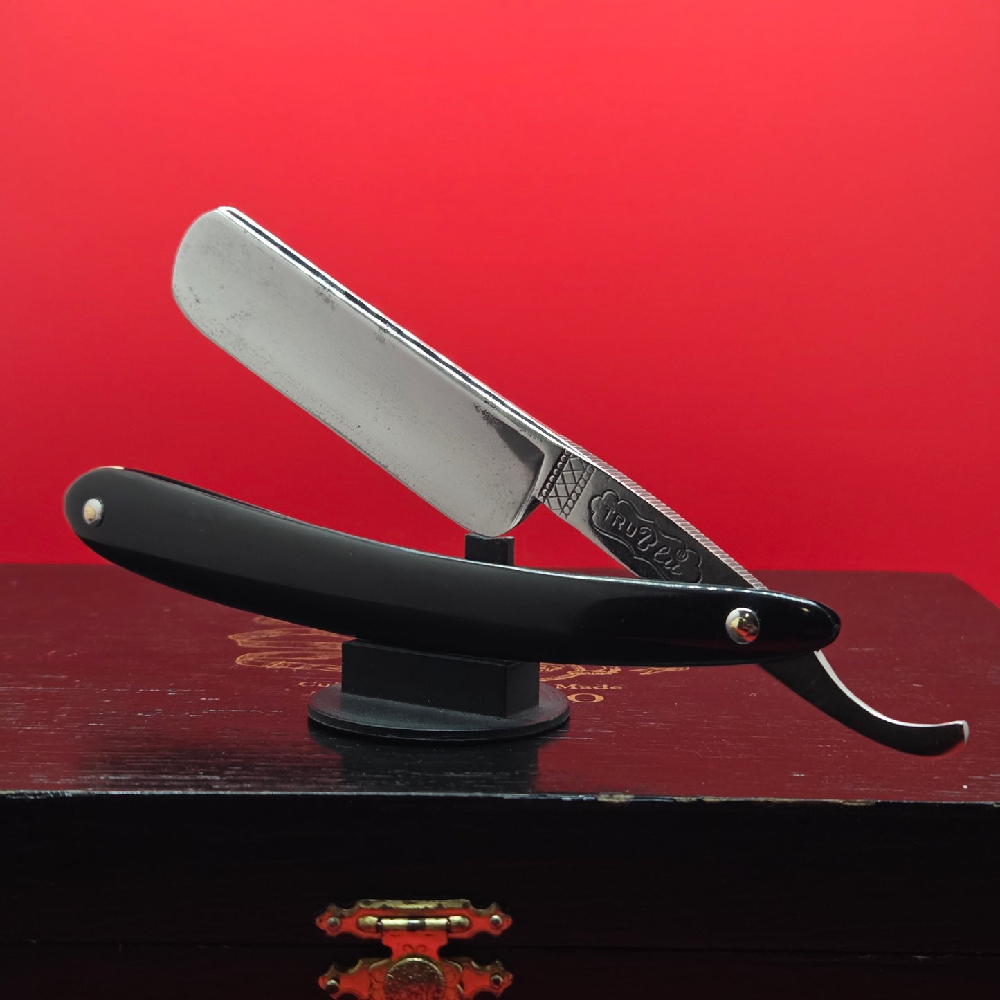 13/16+ Tru Blu, Solingen Razor. Shave ready.