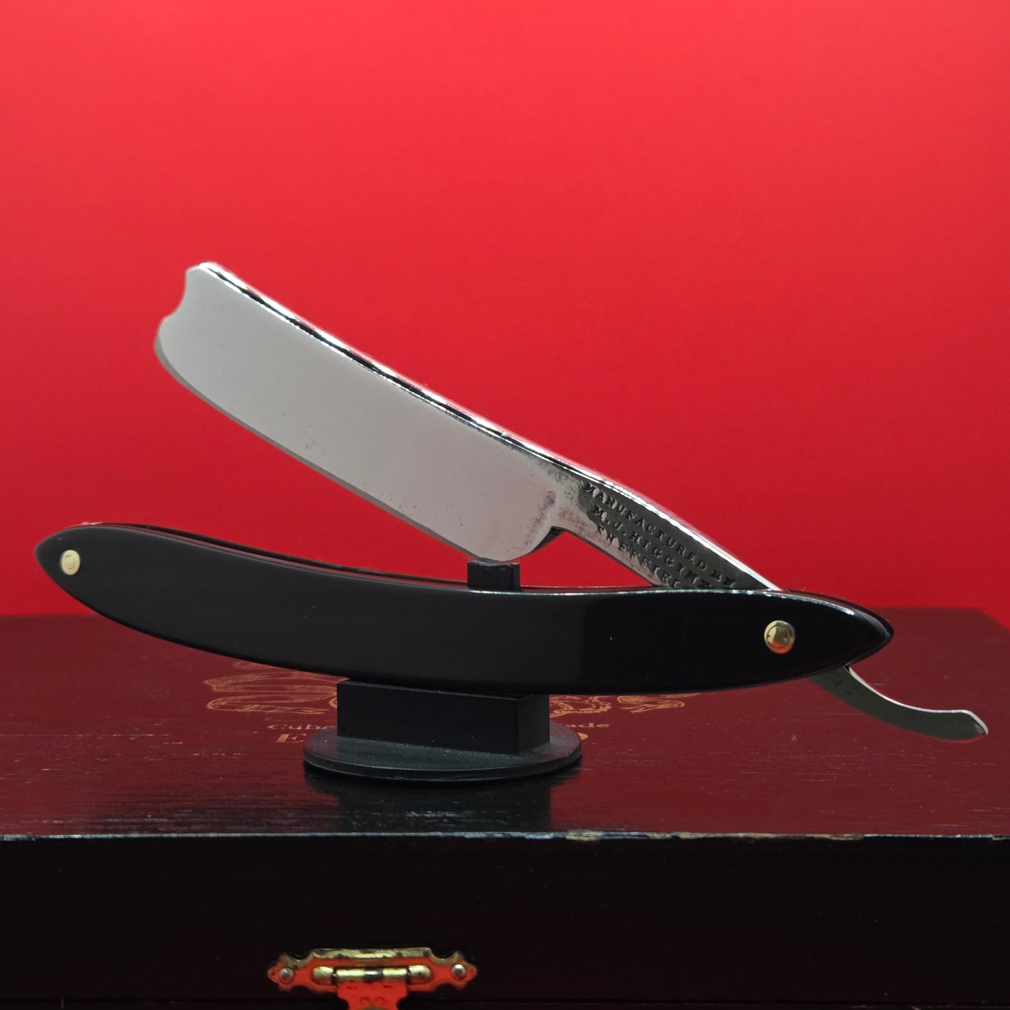 13/16 M.J. Higgins, Sheffield Razor. Restored. Shave Ready