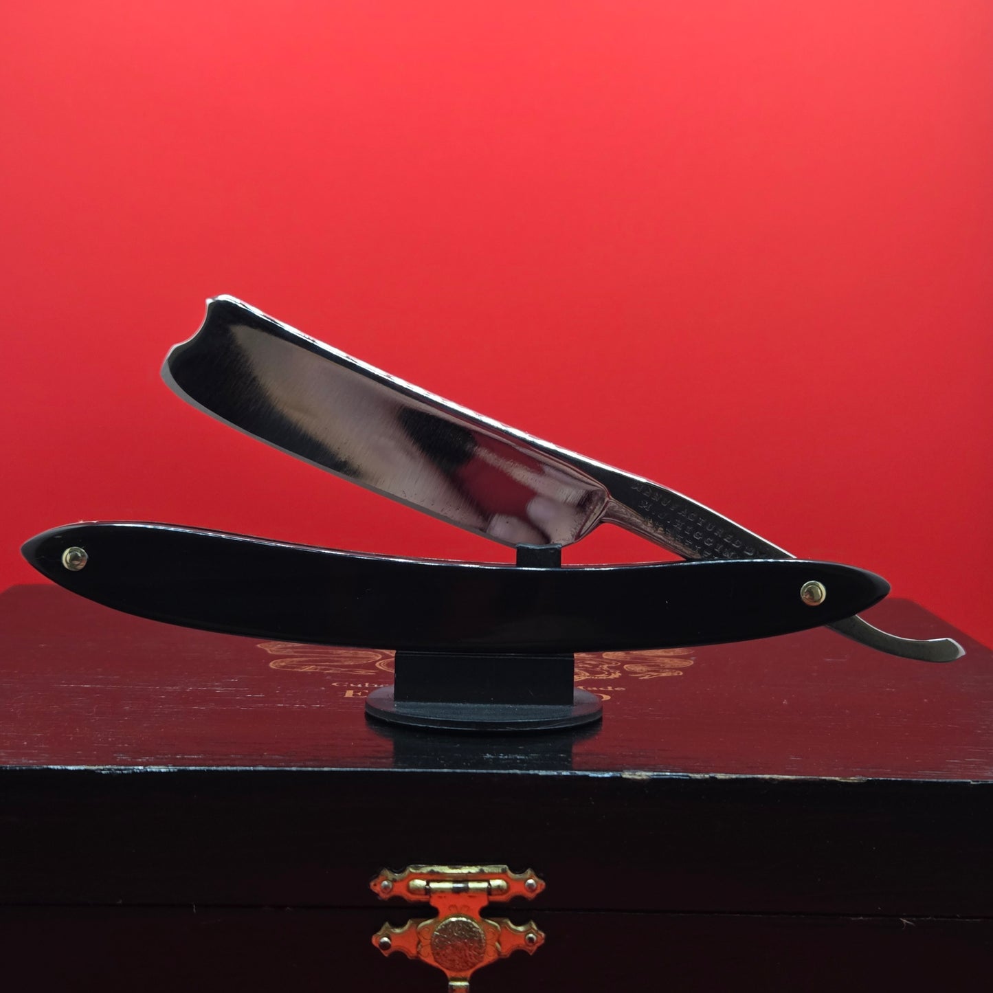 13/16 M.J. Higgins, Sheffield Razor. Restored. Shave Ready