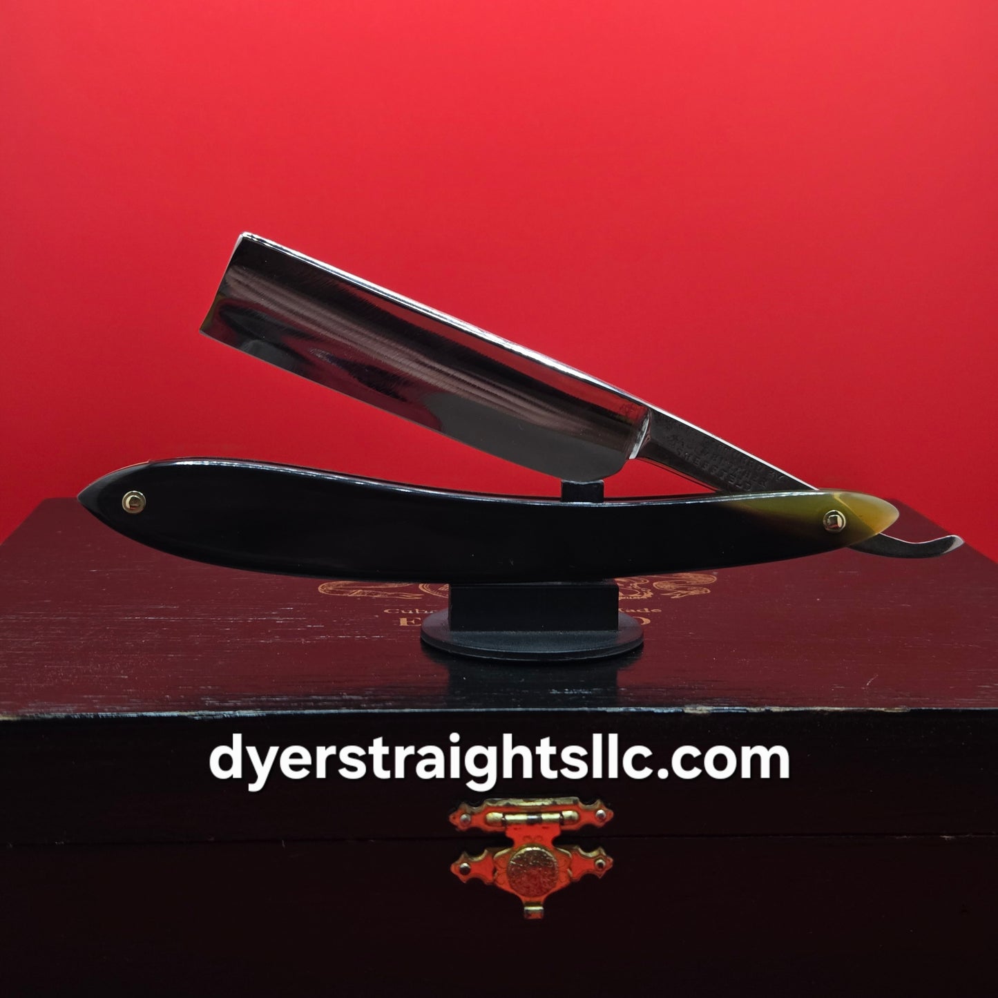 Vintage/Antique 13/16 Wade & Butcher, Sheffield Straight Razor. Shave ready.