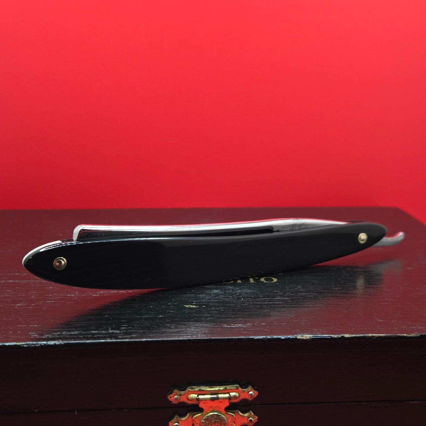 Vintage/Antique 13/6 Joseph Elliot, Hollow Ground, Sheffield Razor. Shave ready.