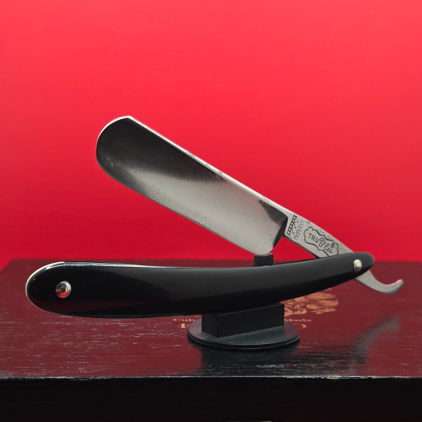13/16+ Tru Blu, Solingen Razor. Shave ready.