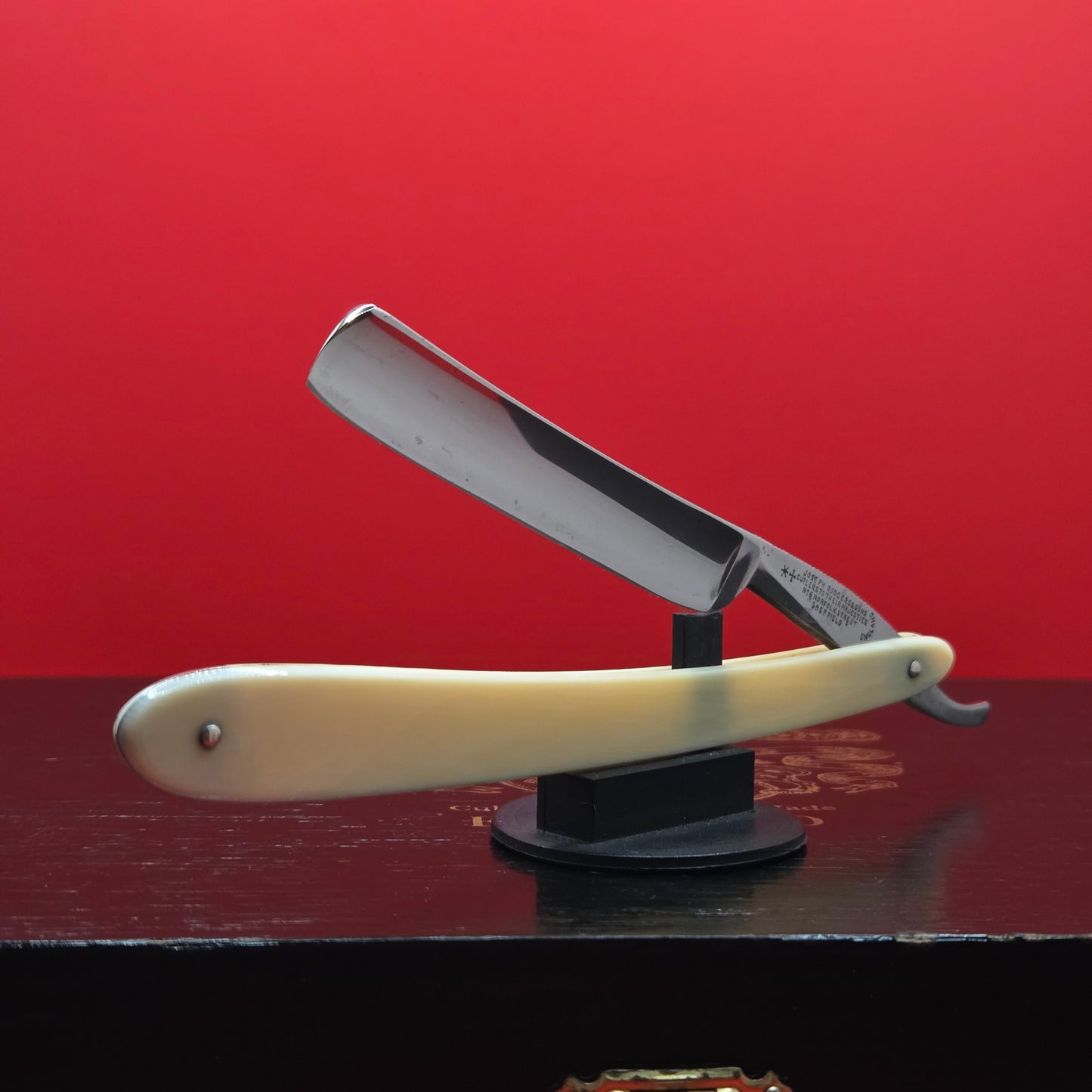 1/2 Joseph Rodgers & Sons. Sheffield Razor. Read Description.