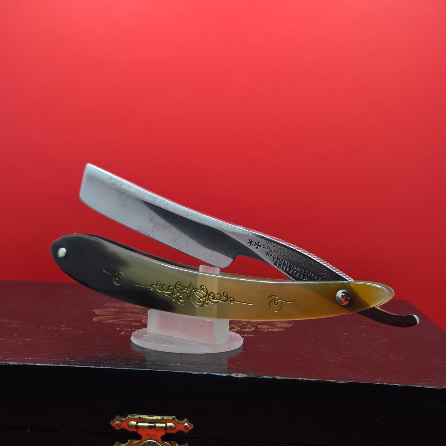 11/16 Joseph Rodgers & Sons, Sheffield Razor. Shave ready.