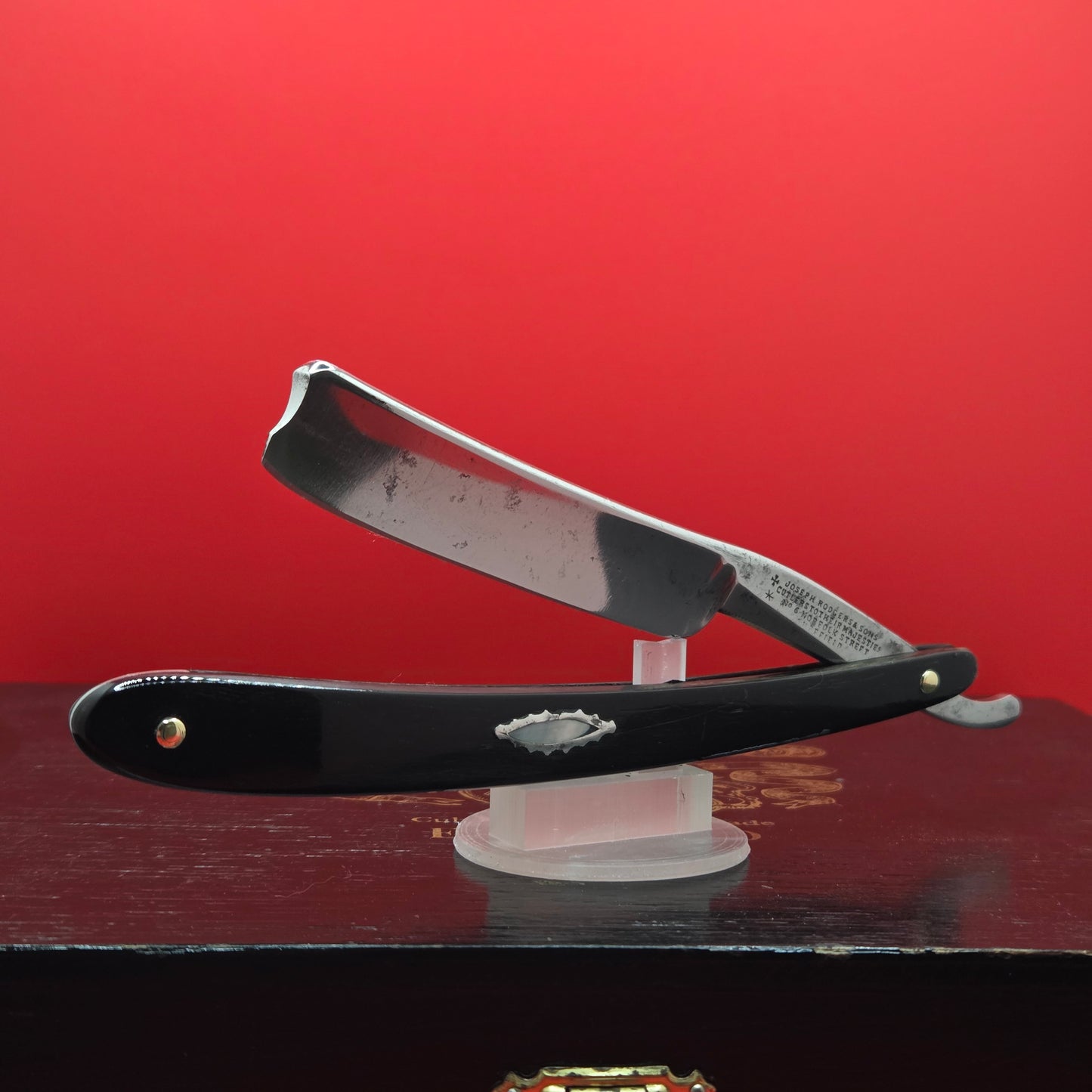 11/16 Joseph Rodgers & Sons, Sheffield Razor. Shave ready.