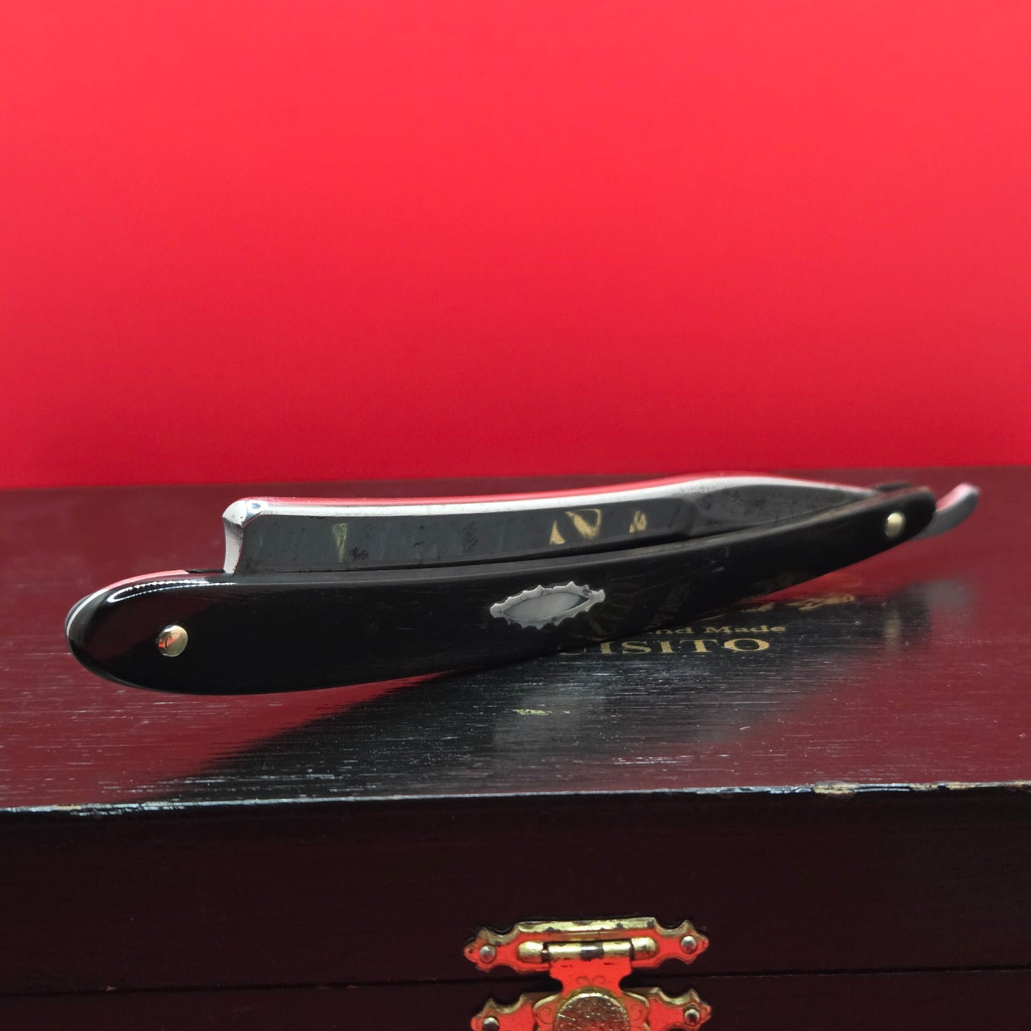 11/16 Joseph Rodgers & Sons, Sheffield Razor. Shave ready.