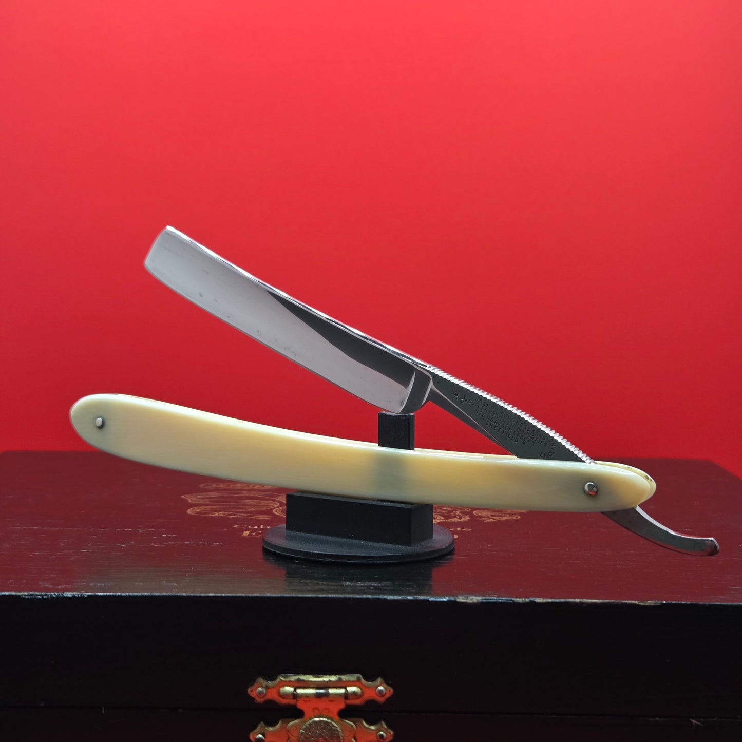 1/2 Joseph Rodgers & Sons. Sheffield Razor. Read Description.