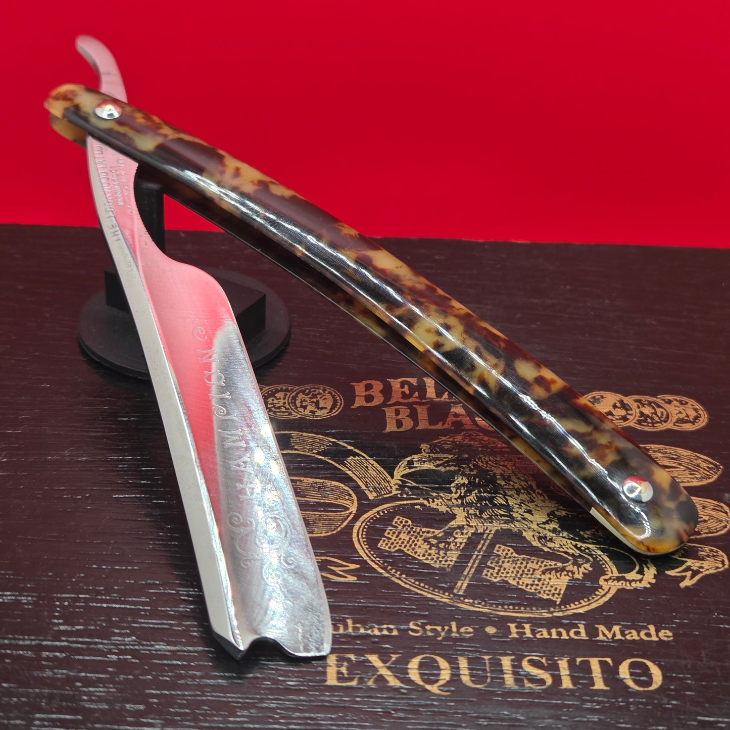 3/4 The Lockwood Taylor Hardware Co. Cleveland Razor. Shave Ready.