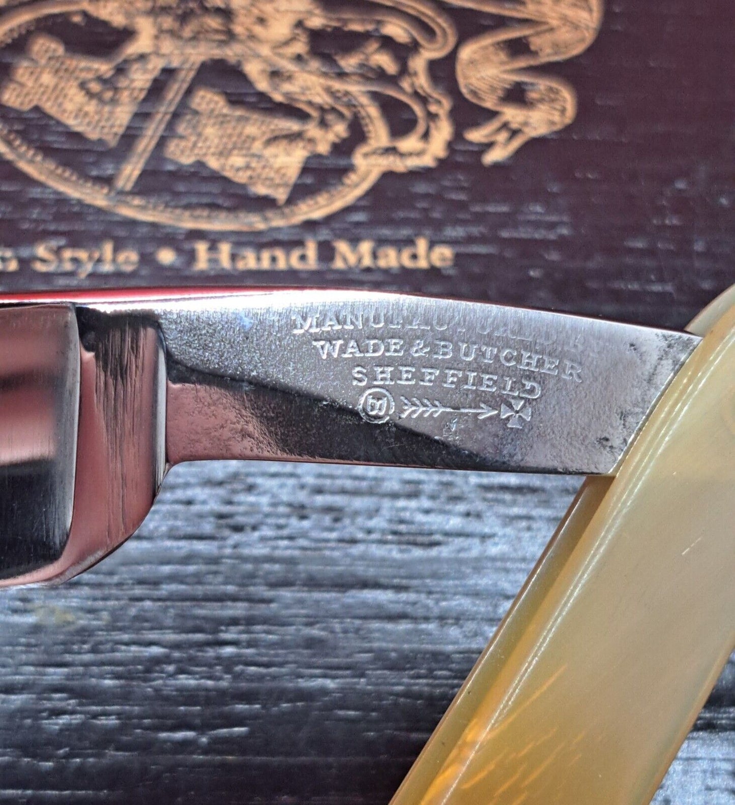 Vintage/Antique 13/16 Wade & Butcher Sheffield Razor. Shave ready.