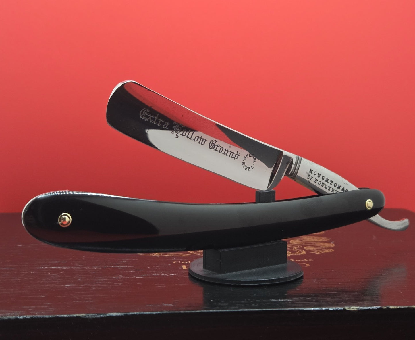 11/16 Houghton & Co, Sheffield Razor. Hollow Ground. Shave ready