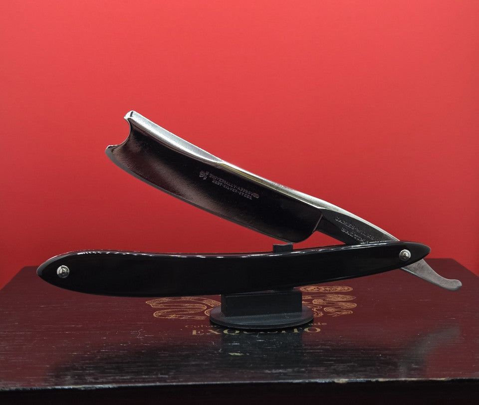 7/8 James-Wilks-June. Crown WR. Silver Steel Straight Razor.