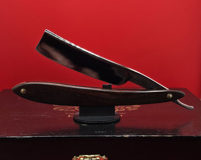 7/8 James Johnson, Sheffield Straight Razor. Shave ready.