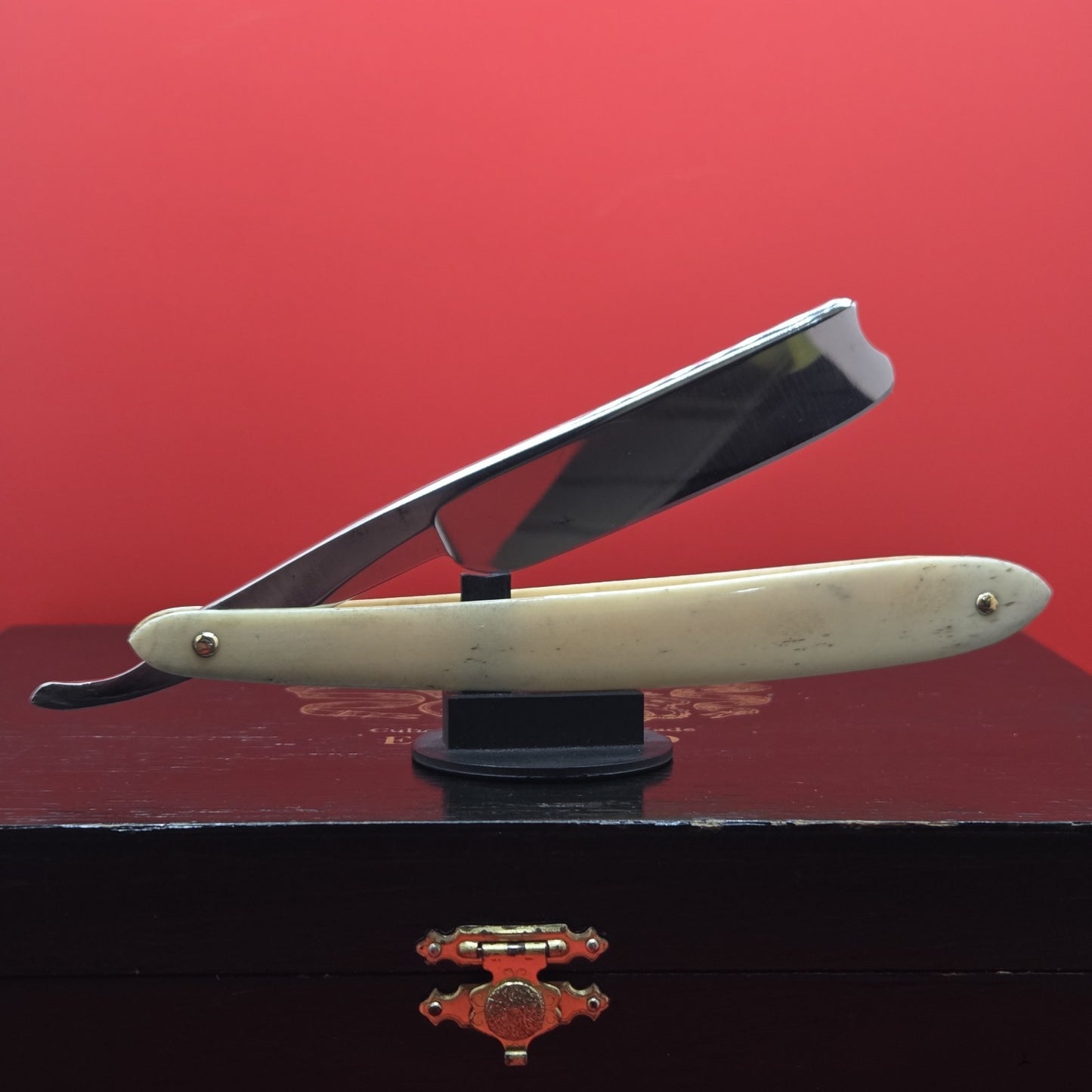 3/4 Joseph Rodgers & Sons, Sheffield Razor. Shave ready.