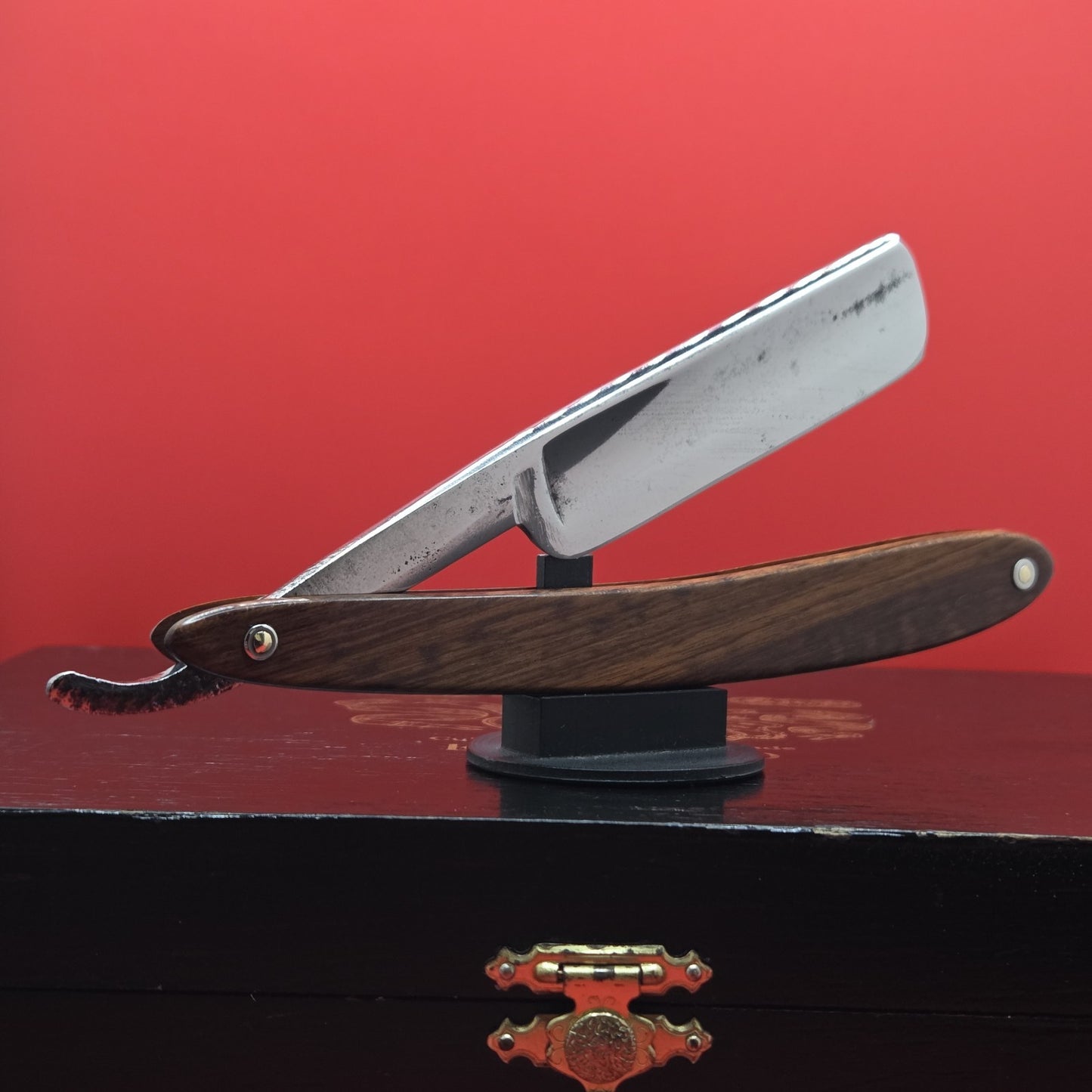 Vintage/Antique 13/16+  Wade & Butcher, Sheffield Straight Razor. Shave ready.