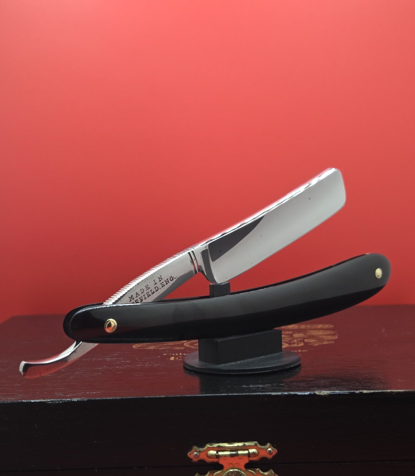 11/16 Houghton & Co, Sheffield Razor. Hollow Ground. Shave ready