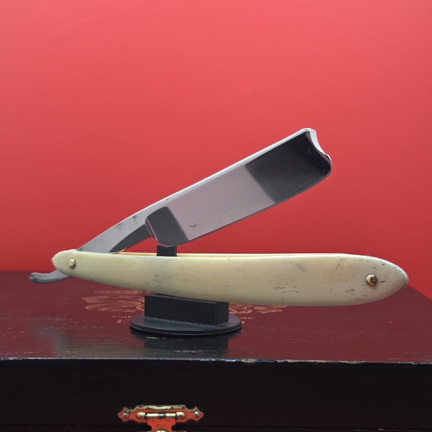 3/4 Joseph Rodgers & Sons, Sheffield Razor. Shave ready.