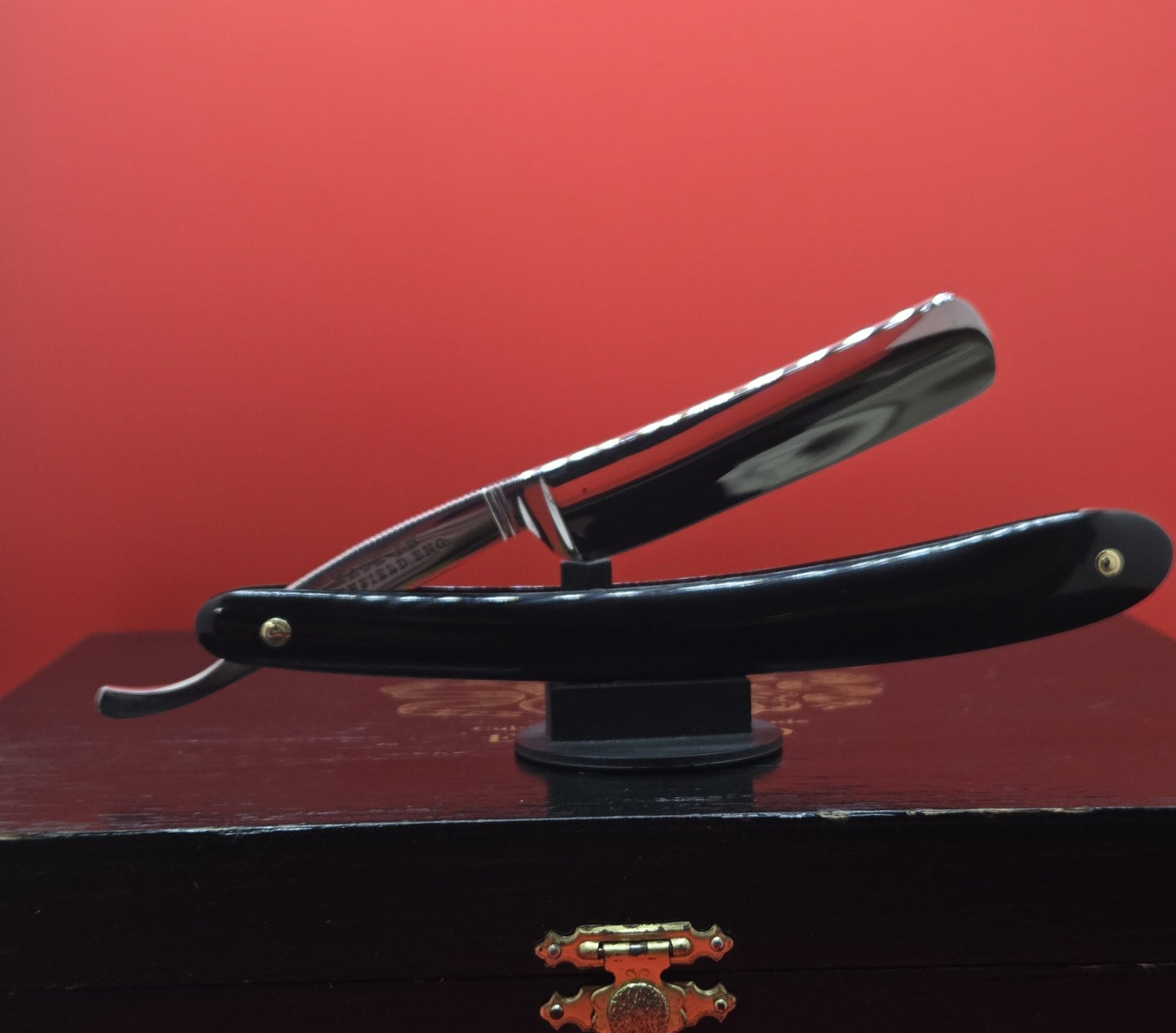 11/16 Houghton & Co, Sheffield Razor. Hollow Ground. Shave ready