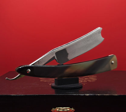 Vintage/Antique 15/16 Wade & Butcher Razor. For Barbers Use.  Shave ready.