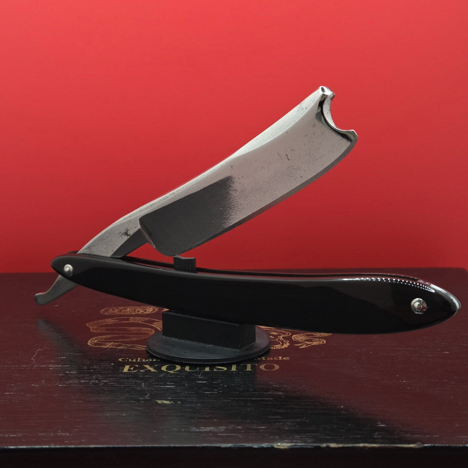 7/8 James-Wilks-June. Crown WR. Silver Steel Straight Razor.