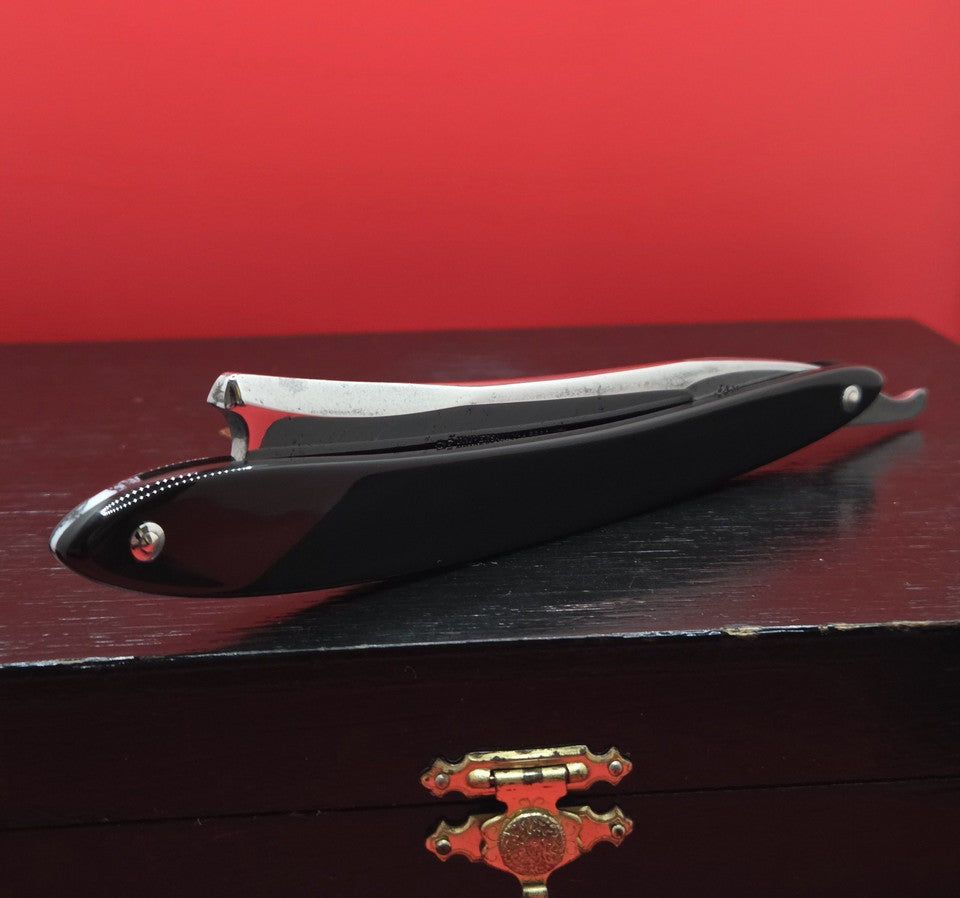 7/8 James-Wilks-June. Crown WR. Silver Steel Straight Razor.