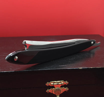 7/8 James-Wilks-June. Crown WR. Silver Steel Straight Razor.