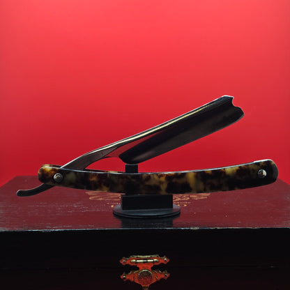 3/4 The Lockwood Taylor Hardware Co. Cleveland Razor. Shave Ready.