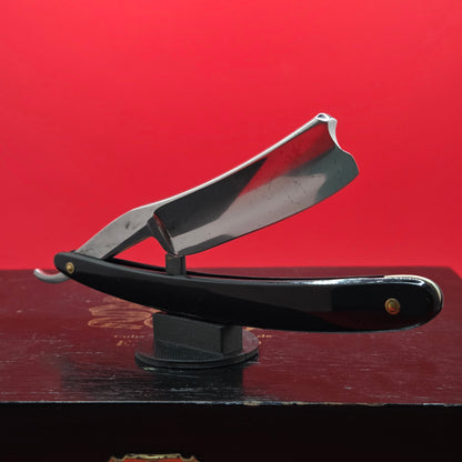 Vintage/Antique 13/16 Wade & Butcher. Sheffield Razor. Hollow. Original.