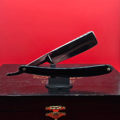 7/8 Joseph Elliot, Hollow Ground, Sheffield Razor. Restored.