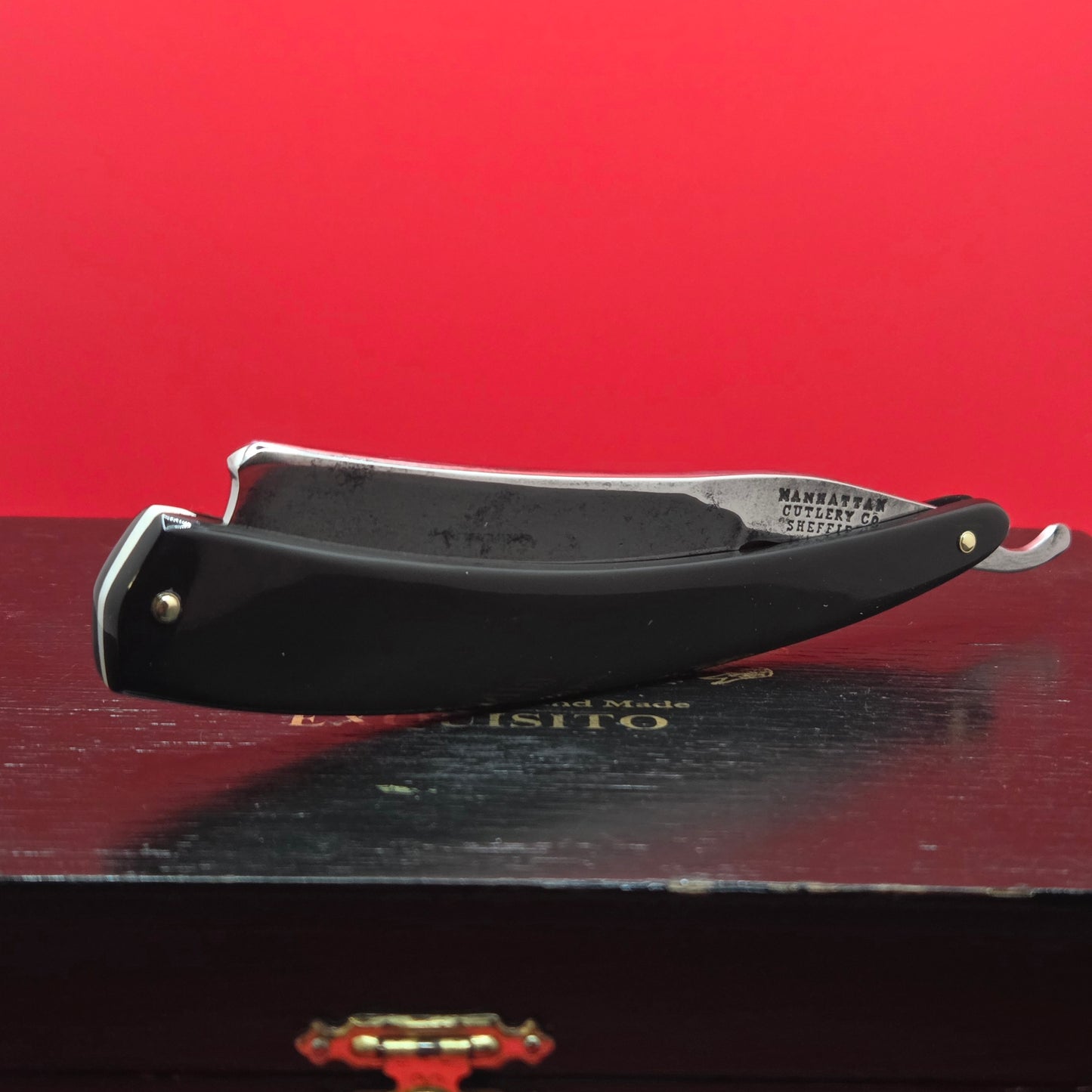 Vintage 7/8 Manhattan Cutlery Co. Sheffield Razor. Restored.