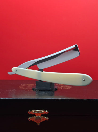 Vintage/Antique Gentlemans Set Of 11/16 Joseph Rodgers & Sons, Sheffield Razors.