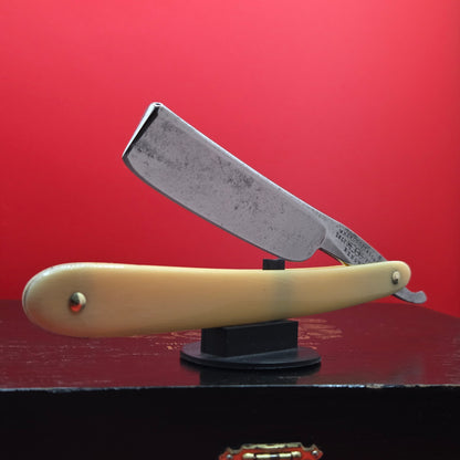 13/16 W. Hawcfort & Sons, Sheffield Razor. Shave ready.