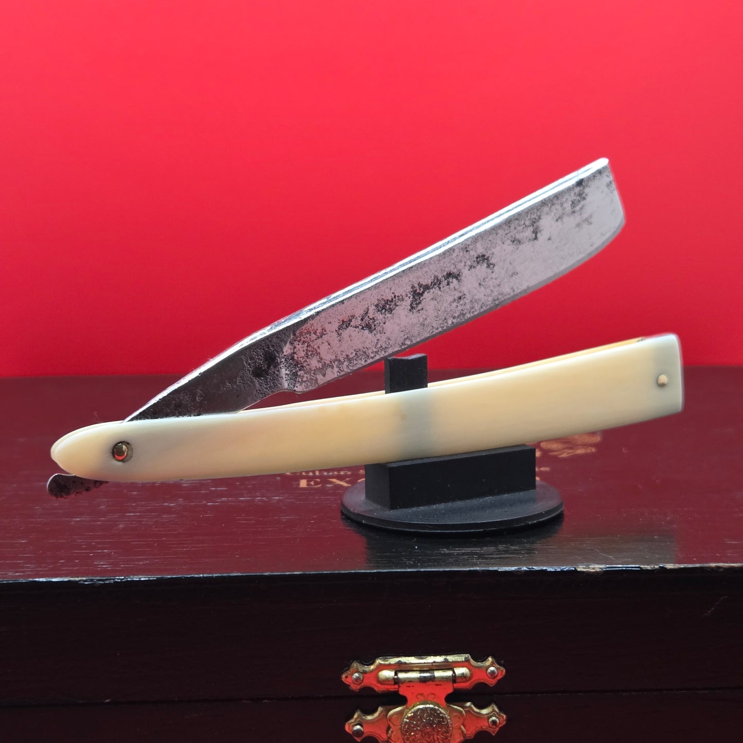 5/8 Rodgers. Stub Tail. Sheffield Razor. Shave ready